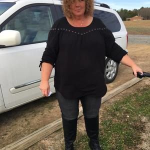 Meet your Posher, Karrie